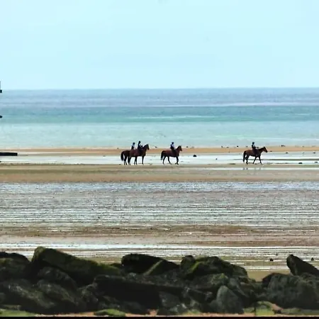 Maison Pres De La , Les Plages Du Debarquement بيت للعطل كورسول-سور-مار