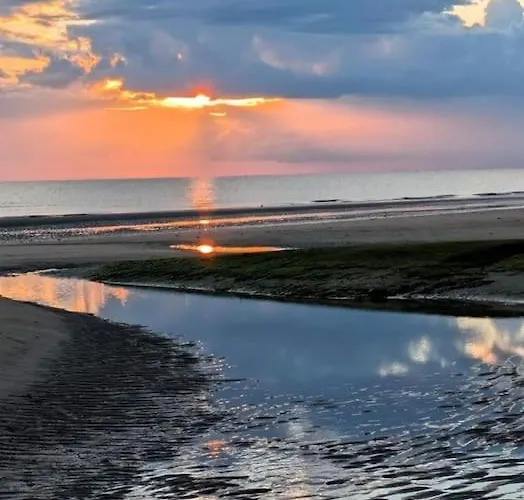 Maison Pres De La , Les Plages Du Debarquement Holiday home *